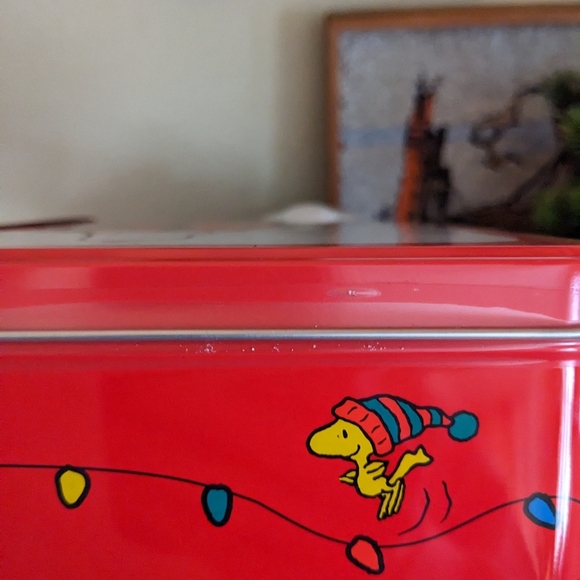 Peanuts Character Shaped Sugar Cookies Collectible Musical 12 oz Sealed Tin - Picture 4 of 6